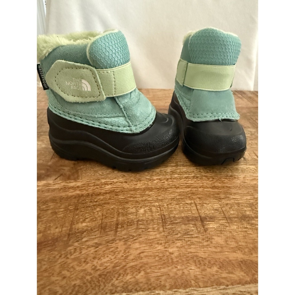 North Face Toddler Alpenglow II Waterproof Snow Boot Pull-On Size 4